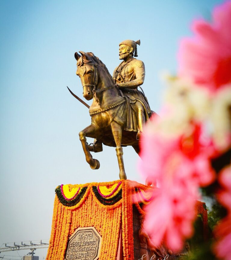 shivaji_statue_2284x2560_compressed